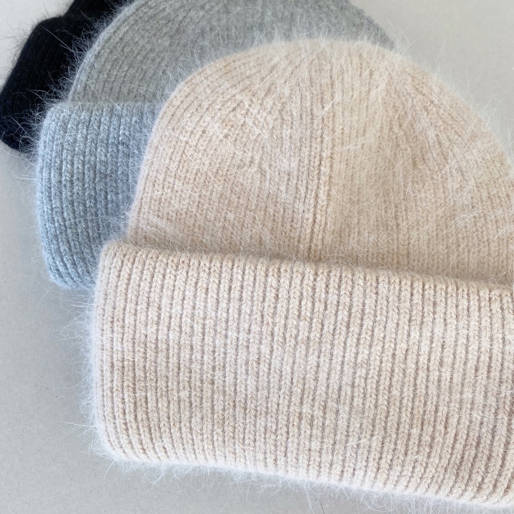 NWT Knit Rabbit Fur Toques - Picture 2 of 10